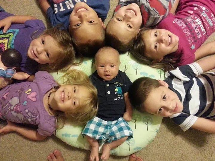 mom of eight kids keep children happy with parenting tricks
