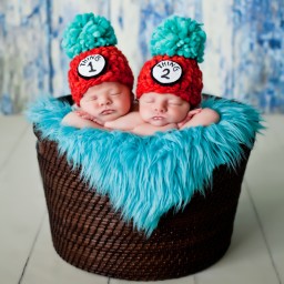 baby photo thing 1 and thing 2 pair wear a pear shoe snaps kids children